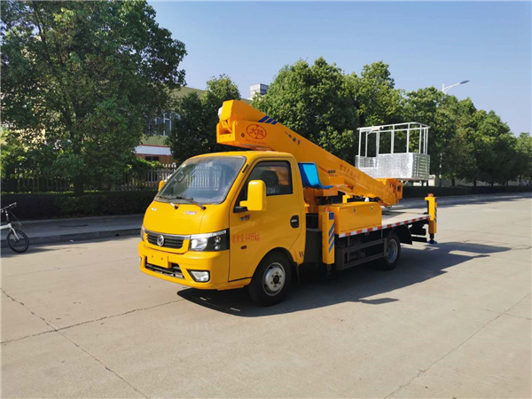高空作業(yè)車